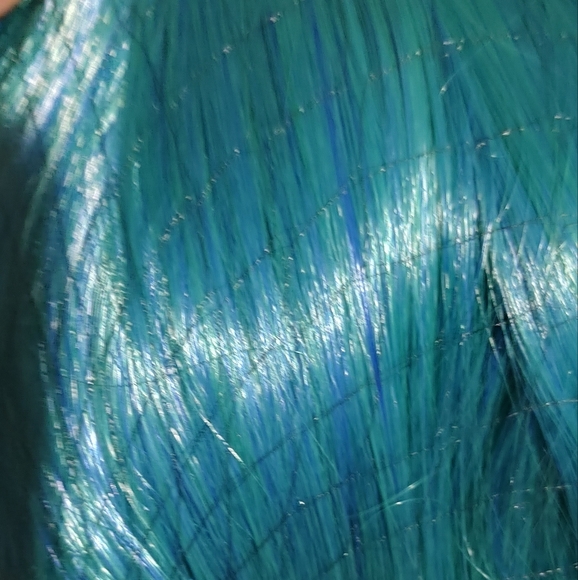 Teal Blue Wavy Wig - Picture 5 of 6